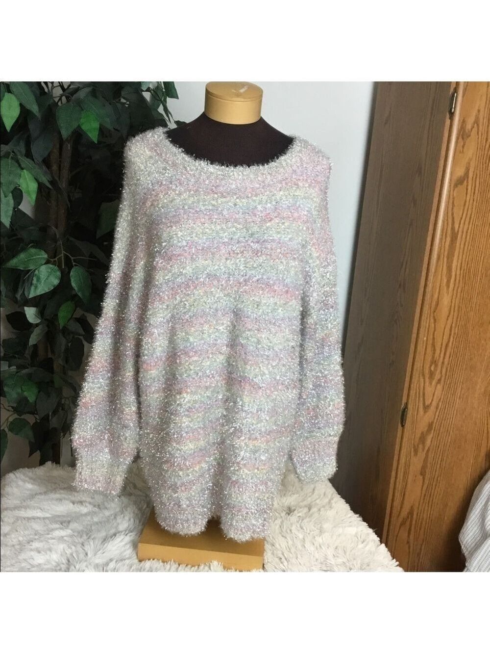 LAUREN Conrad XXL Popo pullover sweater with eyelash tinsel